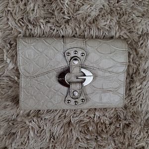 Guess Wallet